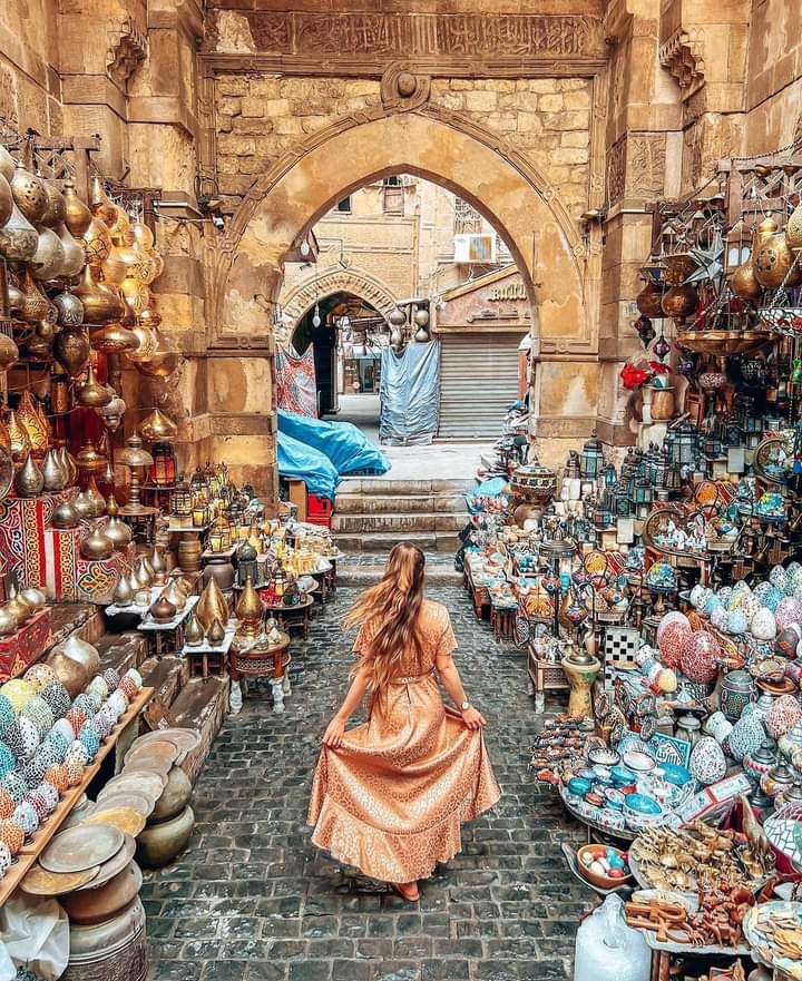 Le caire sur 1 journée Visite les pyramides / musée du Caire/Khân al-Khalili