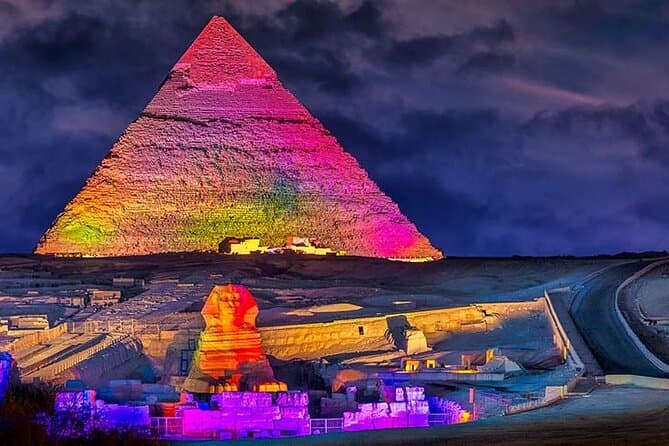 spectacle de son et lumière aux pyramides de Gizeh