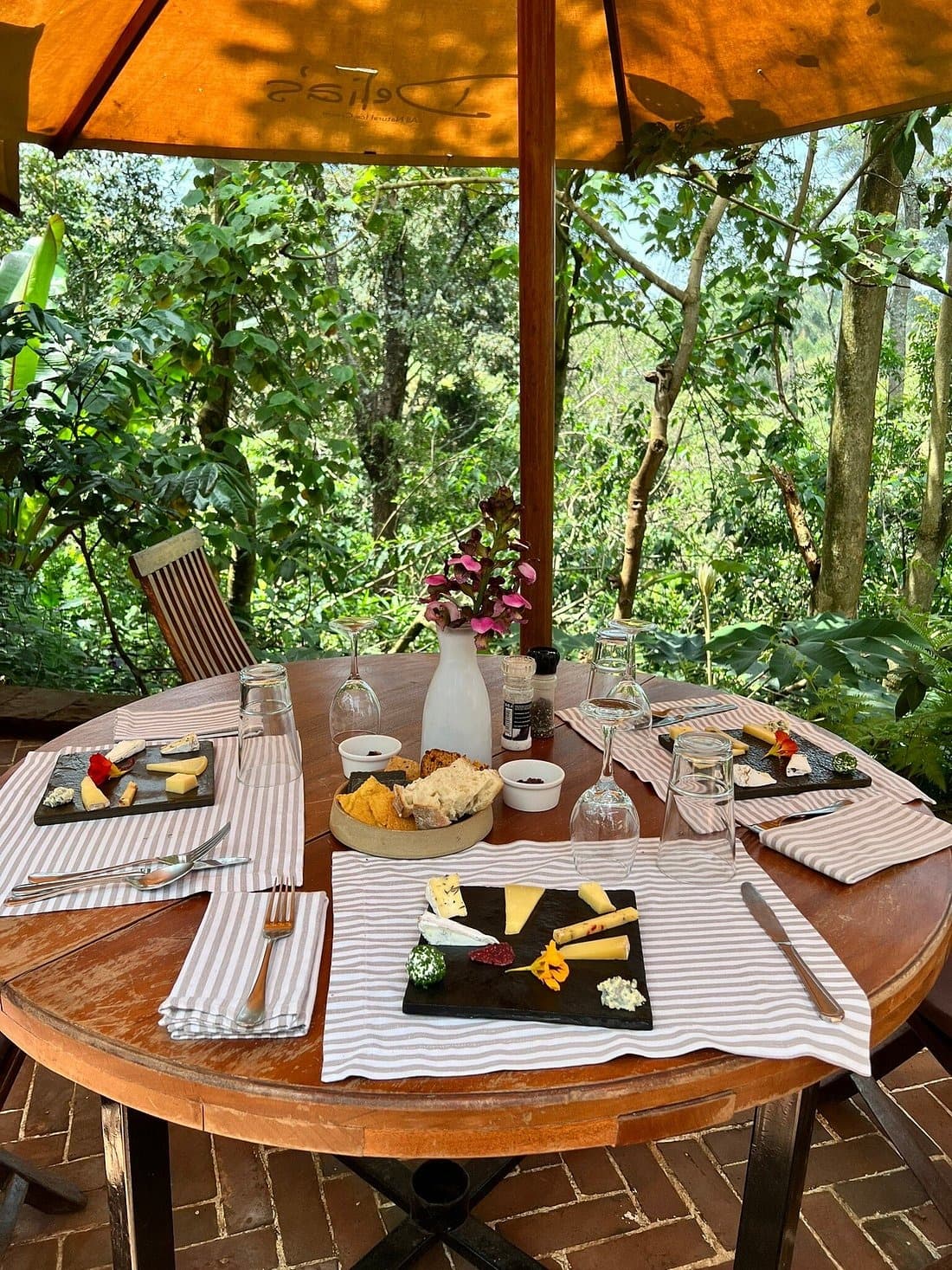 Brown's Cheese Factory & Farm